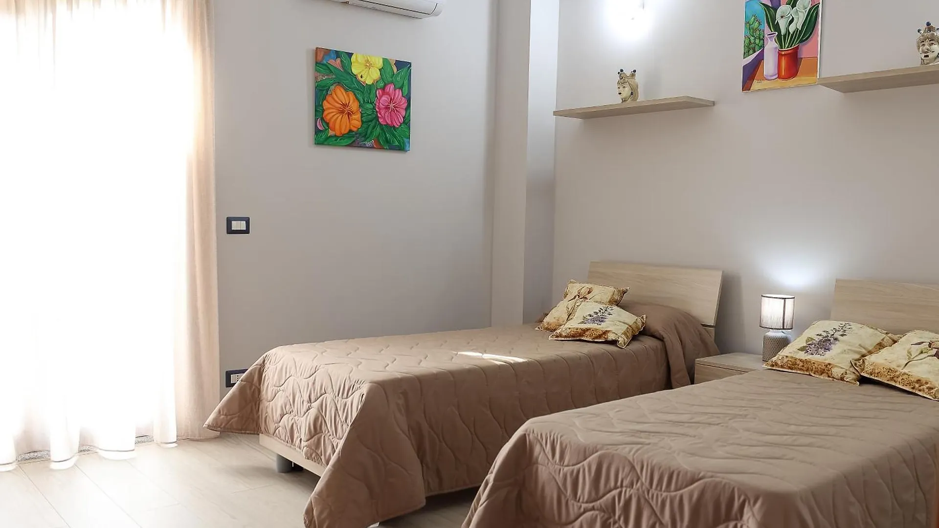 Tenuta Albachiara Naso 0*,